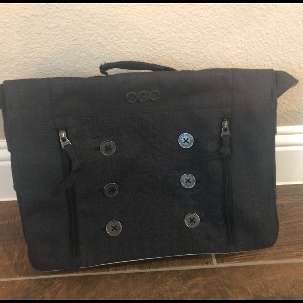 OGIO Laptop Ladies Messenger Bag